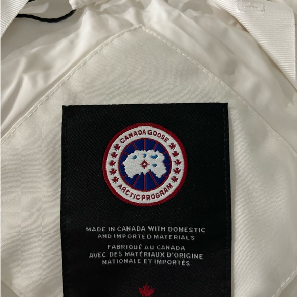 BNWT Authentic Canada Goose Paradigm Expedition Parka, size xs - Picture 7 of 7